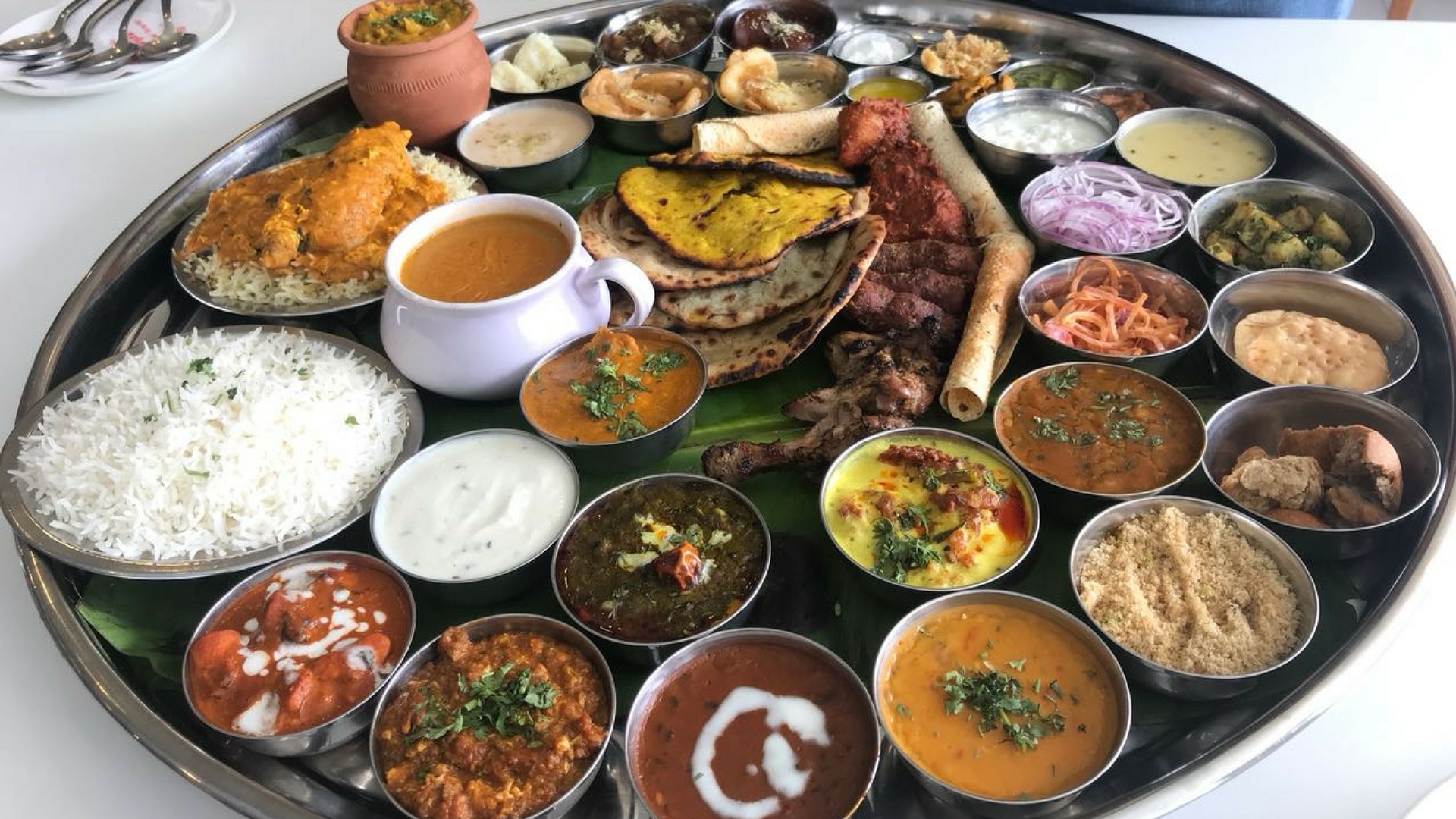 5 Huge Thalis Around India Which You Cant Eat Alone